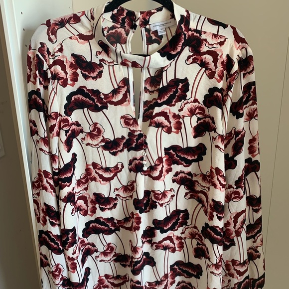 Stylish Carolina Belle blouse - Picture 1 of 2